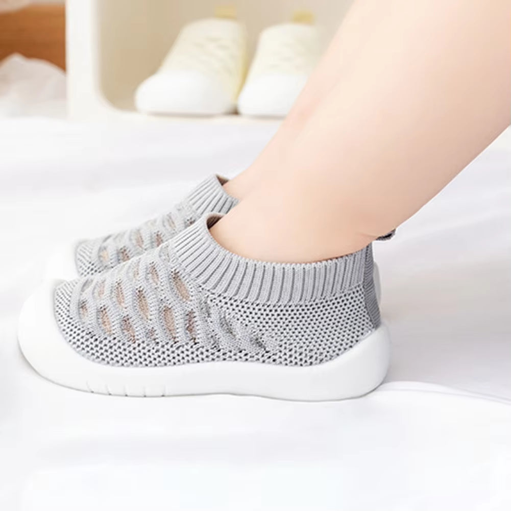 Spring Babies Walking Shoes Flexible Bendable Babies Sandals for House